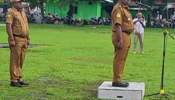 Bupati Waropen Tekankan Disiplin ASN dan Transparansi dalam Pelayanan Publik