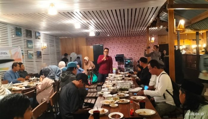 DSLNG Gelar Buka Puasa Bersama Jurnalis dan Komunitas Relawan Luwuk