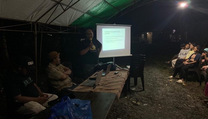 Dua Dosen Unismuh Luwuk Beri Penyuluhan Perlindungan dan Pembibitan Mangrove di Toili Barat