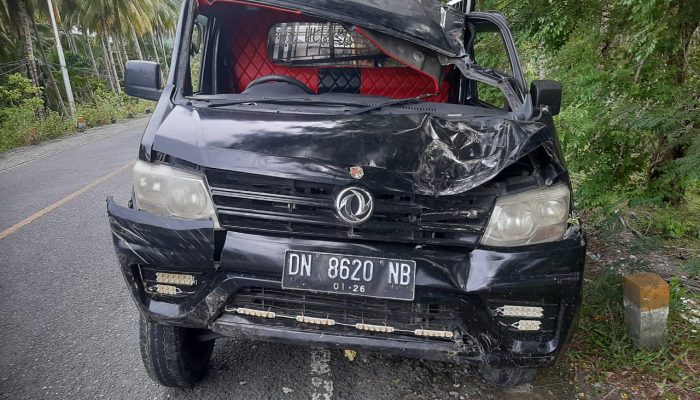 Hindari Pemotor, Mobil Pick Up Alami Kecelakaan Tunggal di Kintom