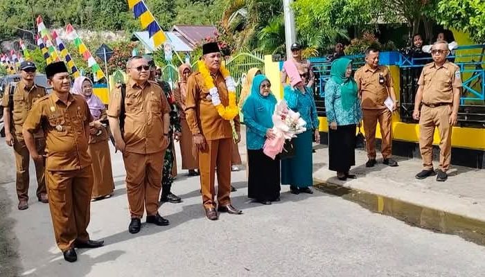 Plh Sekda Hadiri Penilaian Lomba Desa di Liang, Tegaskan Desa Sebagai Ujung Tombak Pembangunan 