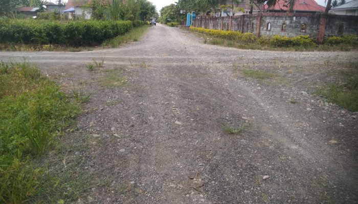 Sebagian Besar Jalan Belum Diaspal, Warga Tanah Abang Minta Pemerintah Beri Perhatian Serius 