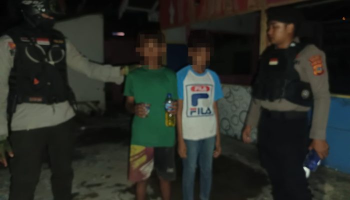 Polisi Bubarkan Sekelompok Remaja Asyik Pesta Miras di Luwuk Banggai