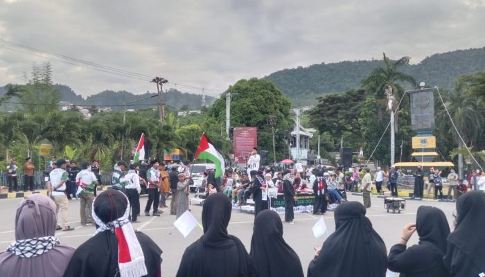 Ribuan Warga Luwuk Gelar Aksi Solidaritas dan Doa untuk Palestina, Donasi Terkumpul Rp29 Juta