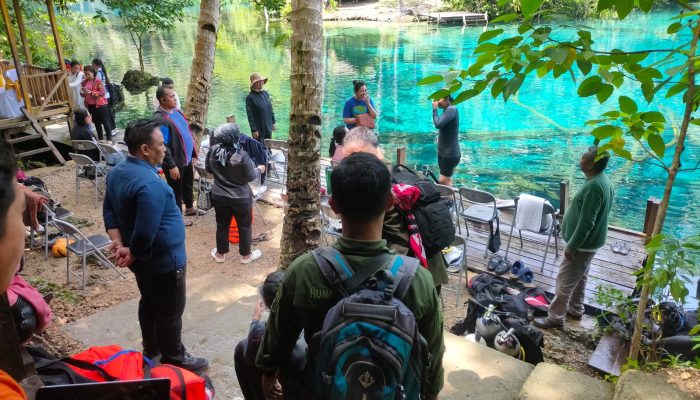 Ketua Umum Persit KCK Kunjungi Danau Paisupok dalam Kunjungan Kerja ke Bangkep