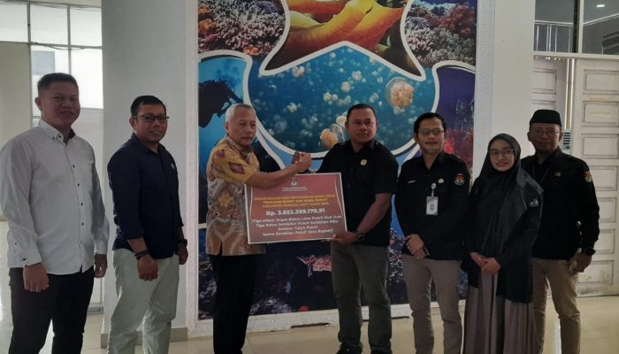 KPU Balut Kembalikan Dana Hibah Sisa Pilkada 2024 Sebesar Rp3,6 Miliar 