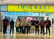 Imigrasi Banggai Deportasi 8 WNA China Penyalahgunaan Visa on Arrival