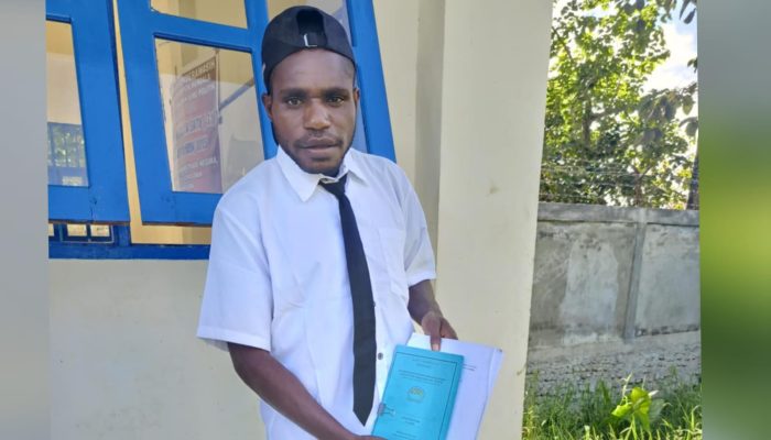 Gelar Ujian Sempro di USWIM Nabire, Mahasiswa Ilmu Pemerintahan Presentasikan Proposal Penelitian