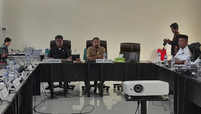 Komisi III DPRD Balut Gelar Rapat Kerja Bersama Dinkes dan P2KB