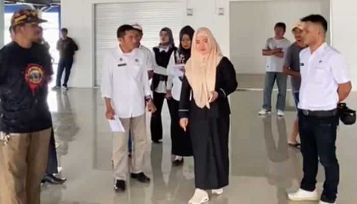 Proyek Miliaran Rupiah, Waket I DPRD Banggai Temukan Retakan di Bangunan Pasar Simpong