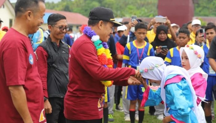 Pj. Sekda Bangkep Resmi Buka O2SN dan FLS2N Tingkat SD dan SMP Tahun 2025