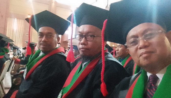 Diwisuda, Muhammad Muadz Pimpinan Ponpes Daarul Hikmah Raih Gelar Doktor
