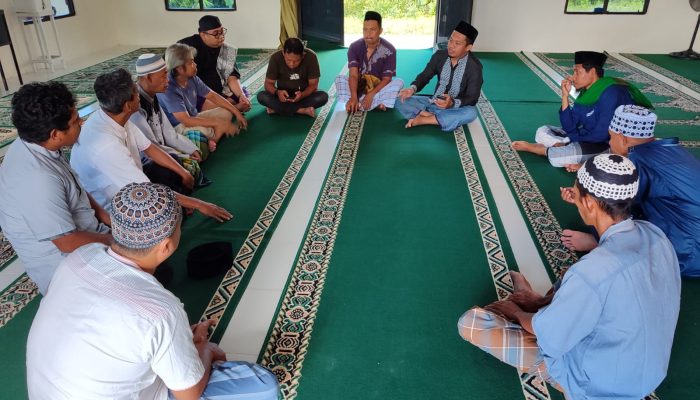 Jelang Idul Adha, Pengurus Masjid Al Fattah Bukit Mambual Gelar Rapat Persiapan