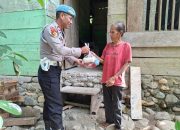 Sisihkan Gaji, Aiptu Saripudin Berbagi dengan Warga Kurang Mampu di Batui