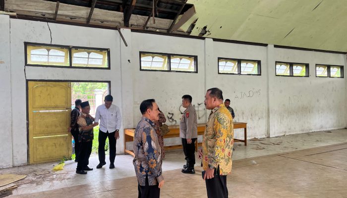 Kapolres Bangkep dan Sekda Tinjau Aula Bebengketan, Siap Disulap Jadi Dapur Sehat Program MBG
