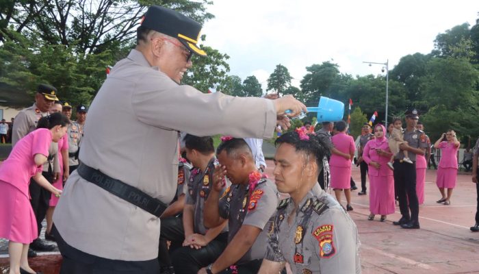 35 Personel Polres Bangkep Naik Pangkat, Kapolres: Pangkat Naik, Tanggung Jawab Bertambah