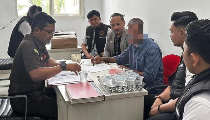 Kasus Korupsi PDAM Banggai Masuk Tahap II, Tersangka dan Babuk Diserahkan Ke Kejari