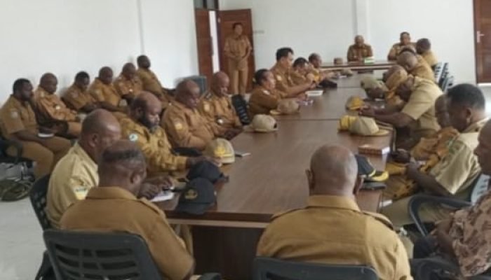 Pemkab Dogiyai Gelar Rapat Strategis: Bagi Nota Tugas, DPA, dan Bahas Isu Prioritas Daerah