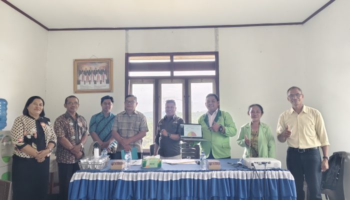 AMIK Nurmal Luwuk Lakukan Terobosan Ujian Tugas Akhir di Lokasi Penelitian