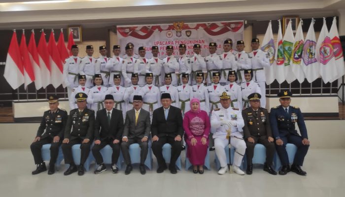Gubernur Gusnar Ismail Kukuhkan 25 Anggota Paskibraka Provinsi Gorontalo 2025
