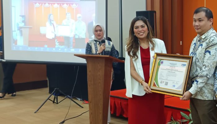 Berhasil Penuhi Standar Keberlanjutan, PT KLS Terima Penghargaan dari GIS