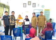 Transparan dan Tepat Sasaran, Pemdes Okumel Salurkan BLT DD Lima Bulan