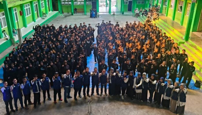 Masta FKIP UMLB, Dekan Tekankan Mahasiswa Baru Harus Aktif, Kreatif, dan Inovatif!