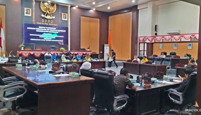 DPRD Banggai Gelar Rapat Badan Anggaran Bahas Ranperda Perubahan APBD 2025