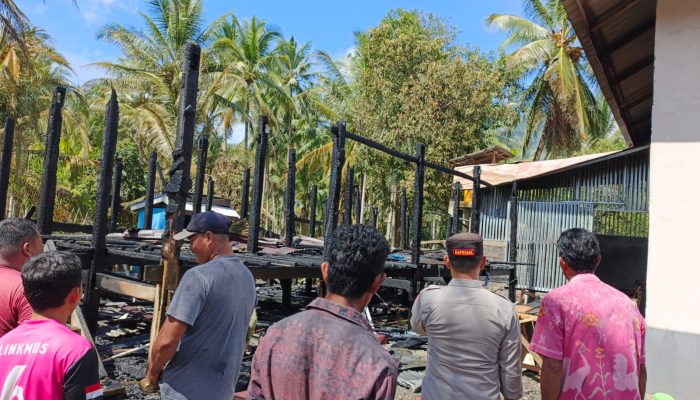 Ditinggal ke Kebun, Rumah Petani di Batui Selatan Ludes Terbakar, Kerugian Ditaksir Rp60 Juta 