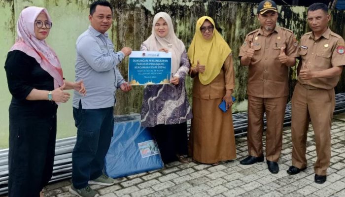 Lurah Mendono Apresiasi CSR DSLNG untuk Majelis Taklim