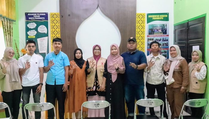 KPA Banggai Beri Edukasi Tentang HIV/AIDS kepada Calon Pengantin di KUA Luwuk 