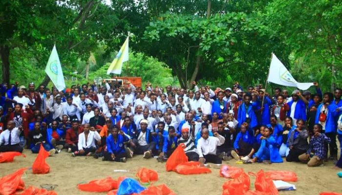 IPMANAPANDODE Sorong Raya Sambut 76 Maba Angkatan 2025 di Pantai Nindi Tanjung Kasuari