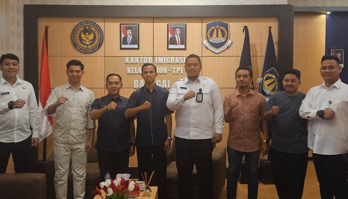 Sekretaris DPW PAN Sulteng Kunjungi Kantor Imigrasi Banggai