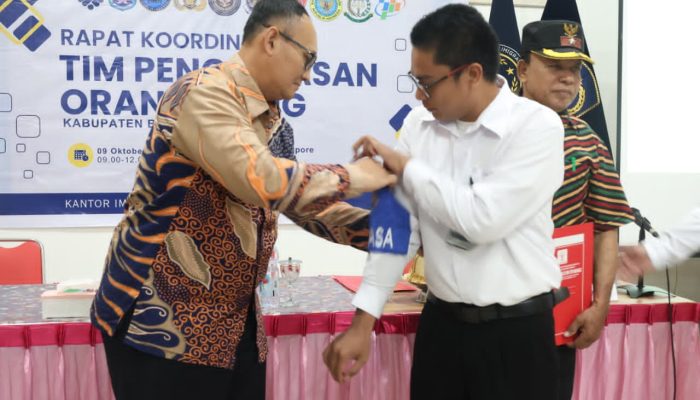 Cegah TPPO dan PMI Nonprosedural, Imigrasi Banggai Gelar Rakor dan Kukuhkan Desa Binaan Imigrasi di Bangkep