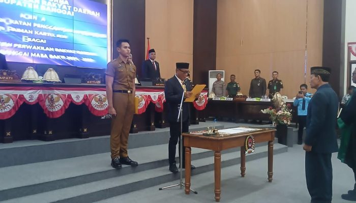 Selamat! Paiman Karto Resmi Dilantik Sebagai PAW Anggota DPRD Banggai, Emban 2 Jabatan