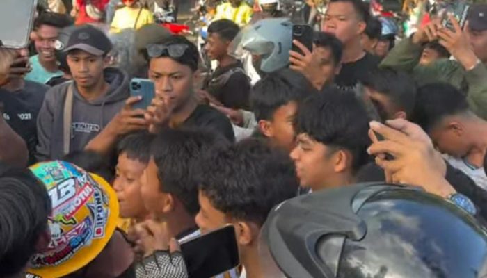 Pejalan Kaki Asal Sulsel, Daeng Anpes Berhasil Taklukan Rute Maros-Luwuk