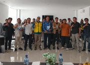 Membanggakan! Putu Andre, Pemuda Asal Desa Damai Makmur Luncurkan Buku Berjudul Manage Yourself