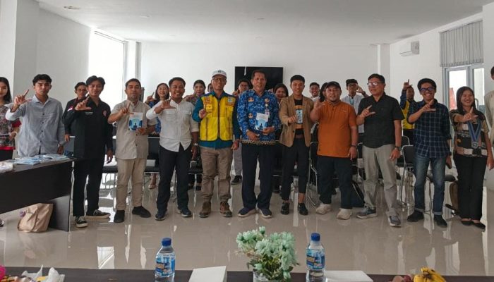 Membanggakan! Putu Andre, Pemuda Asal Desa Damai Makmur Luncurkan Buku Berjudul Manage Yourself