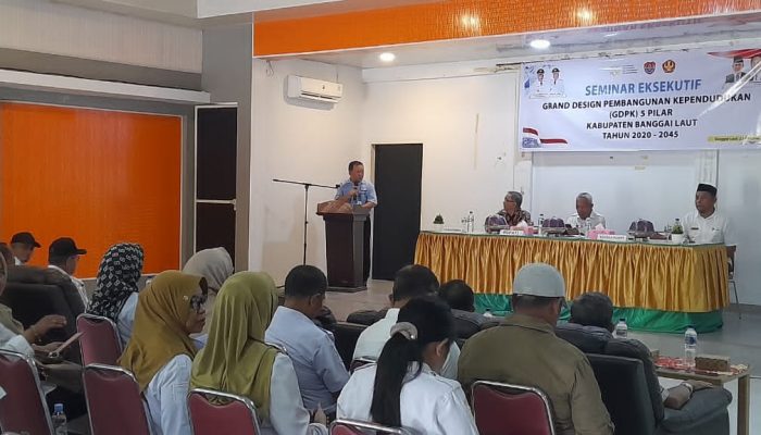 Hadirkan Dua Profesor, Dinkes P2KB Balut Gelar Seminar Grand Design Pembangunan Kependudukan Lima Pilar