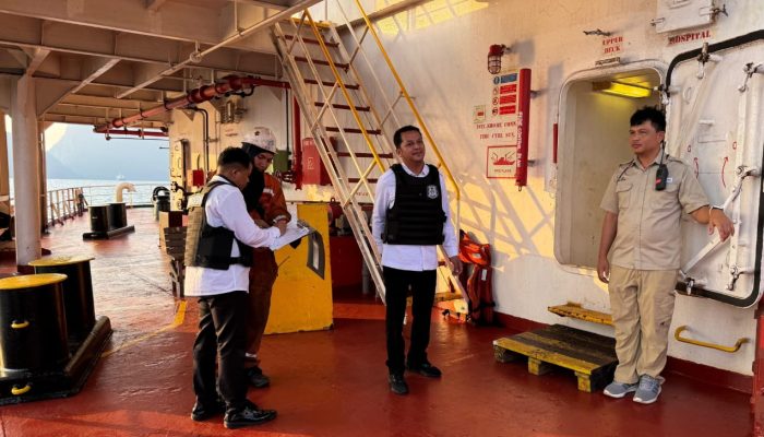 Optimalkan Tugas Pengawasan di Laut, Kanim Banggai Ikut Rapat Internalisasi Regulasi TPI