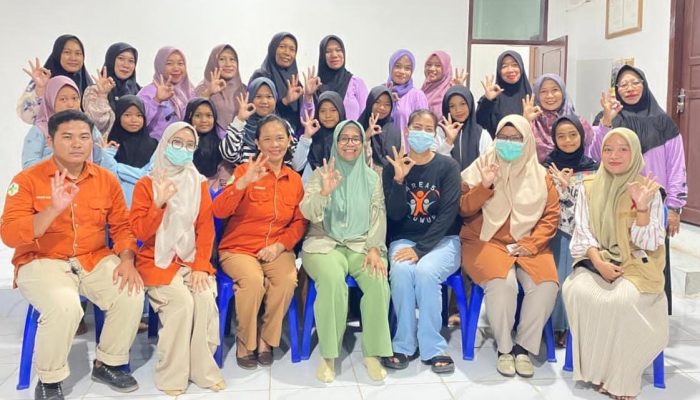 Bersama Puskesmas Simpong, KPA Banggai Gelar Penyuluhan HIV/AIDS di Posyandu Remaja Maahas