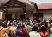 Ratusan Warga Masing Duduki dan Boikot Kantor PT Sawindo Cemerlang