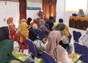 Kadis P2KBP3A Banggai Jadi Narasumber Sosialisasi Peningkatan Ketahanan Keluarga di Bungin Timur