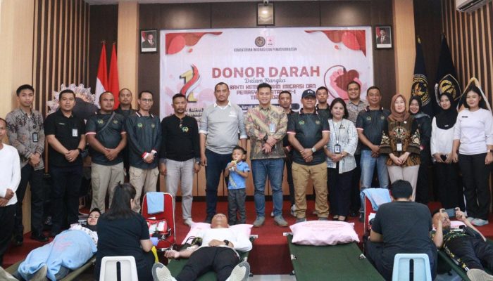 Rangkaian Hari Bakti Kemenimipas, Imigrasi Banggai Gelar Layanan Pengobatan Gratis dan Donor Darah
