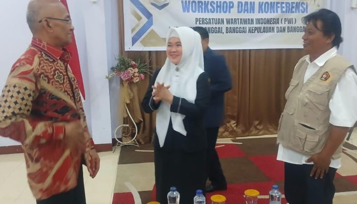 Hadiri Pengukuhan PWI, Waket I DPRD Banggai Tekankan Pentingnya Profesionalisme Pers