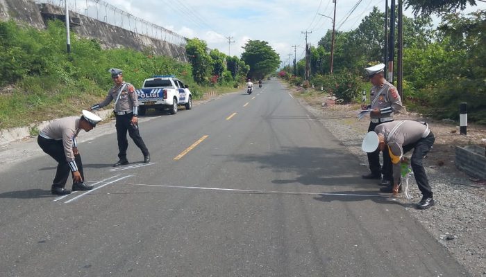Laka Maut Motor Vs Rush di Jalan Bubung, Balita 2 Tahun Meregang Nyawa