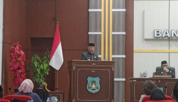 6 Fraksi Setujui Ranperda APBD 2026 Bangkep, Bupati dan Pimpinan DPRD Teken Nota Kesepakatan