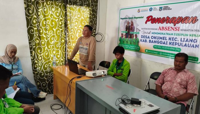 Abdimas, AMIK Luwuk Launching Sistem Absensi Aparat Desa Okumel