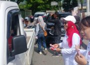 KPA Banggai Kampanye Edukasi HIV/AIDS dengan Membagikan Ratusan Pamflet dan Sovenir ke Masyarakat