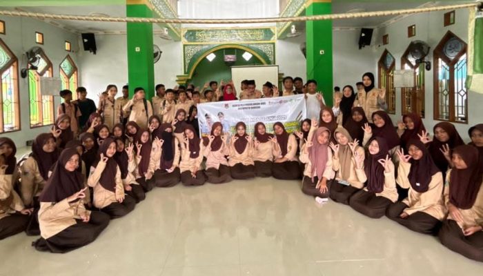 Setelah Empat Madrasah, KPA Banggai Gelar Penyuluhan HIV/AIDS di MA dan MTs Al Khairaat Luwuk